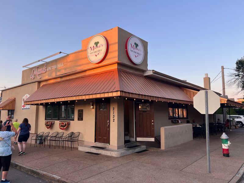 Missouri— Mama’s On The Hill (St. Louis)