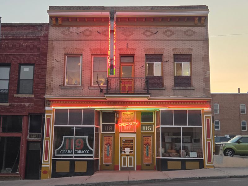 Montana — Pekin Noodle Parlor (Butte)