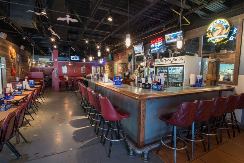 Nebraska &ndash; Shucks Fish House & Oyster Bar (Omaha)