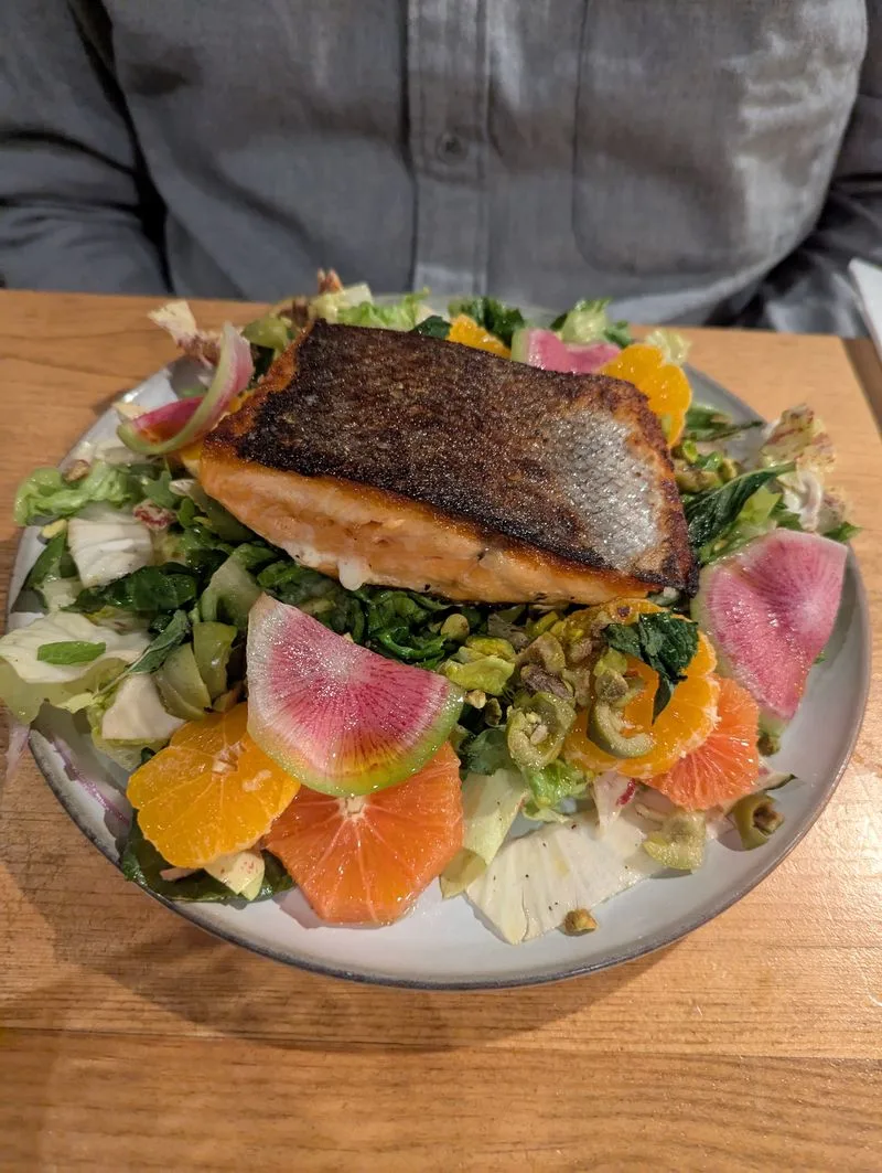 Dining along River Street and Broadway