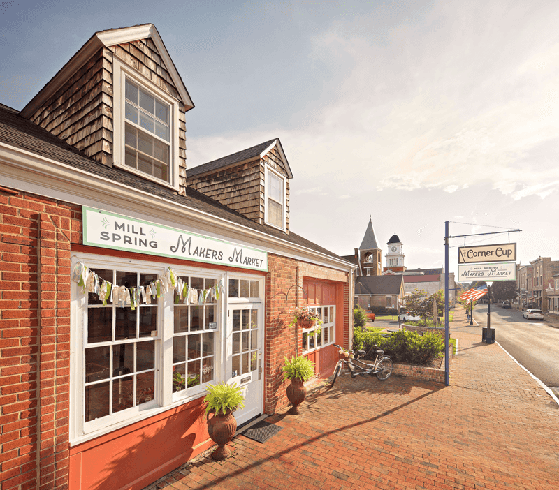 Local makers, galleries, and traditional crafts