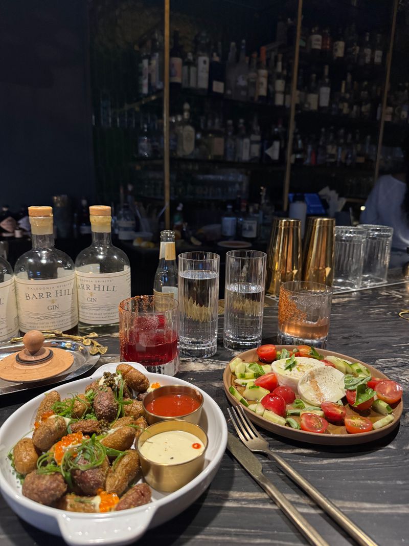 Culinary Scene and Cozy Cafes