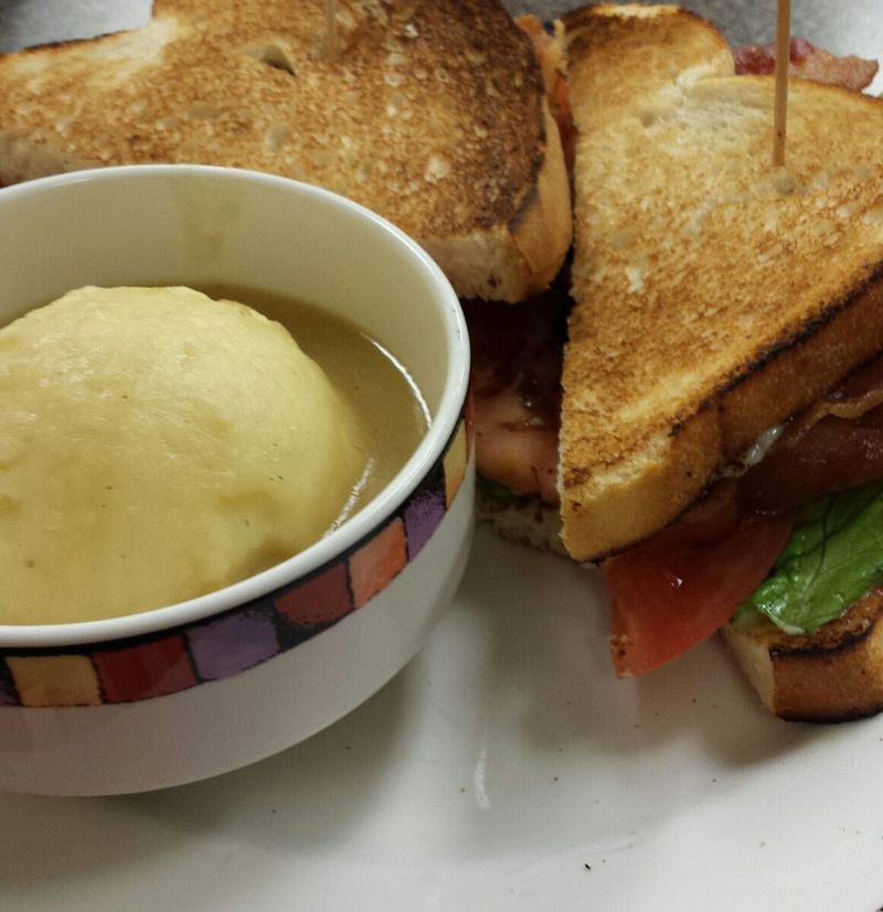 Little Six Restaurant