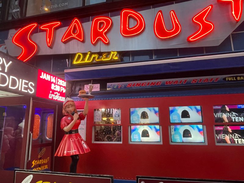 New York &ndash; Ellen's Stardust Diner (New York City)