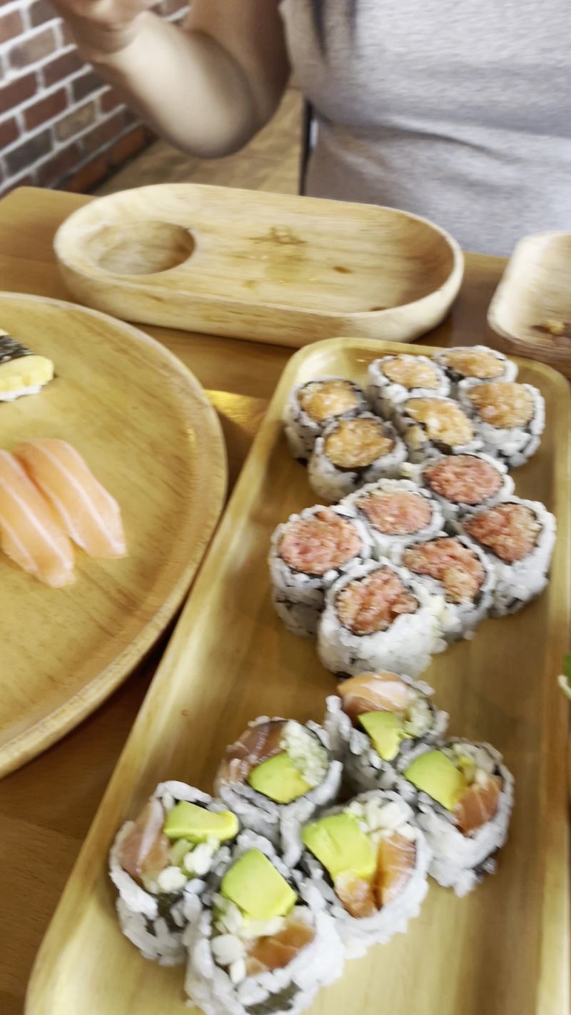 New York &mdash; Akino (Elmhurst)