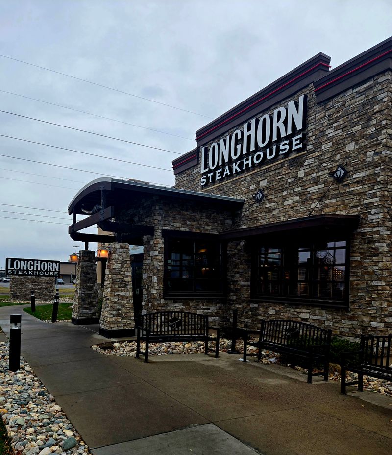 North Dakota &mdash; LongHorn Steakhouse (Fargo)