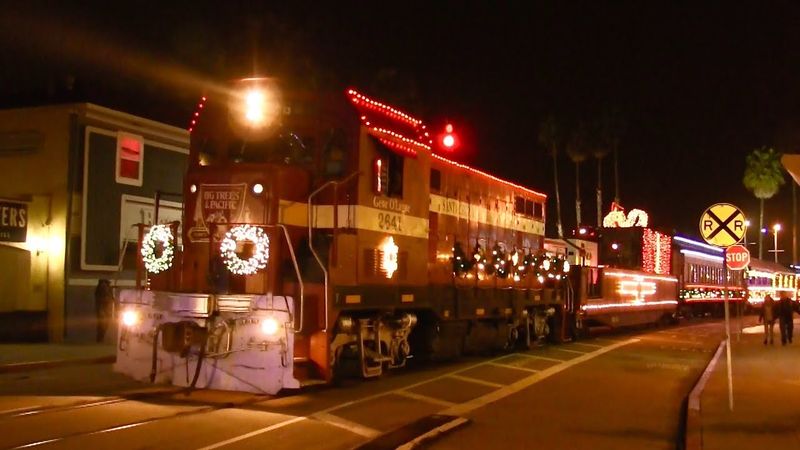 Holiday Lights Train – Santa Cruz, CA