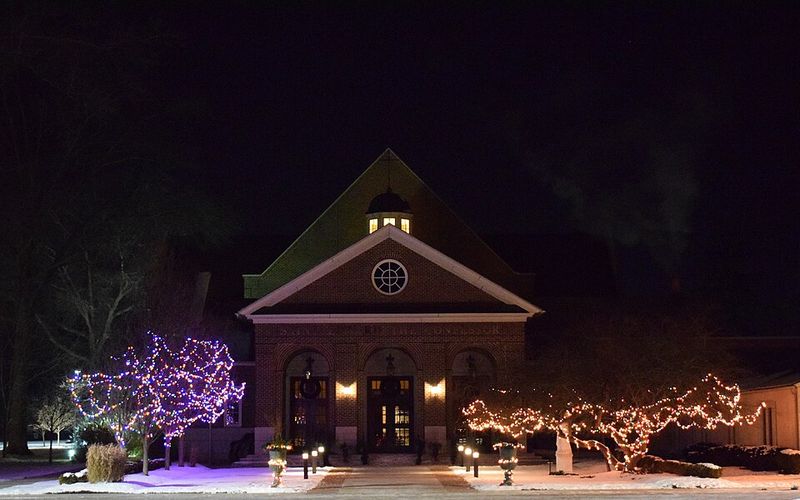 Granville Christmas Candlelight Walking Tour