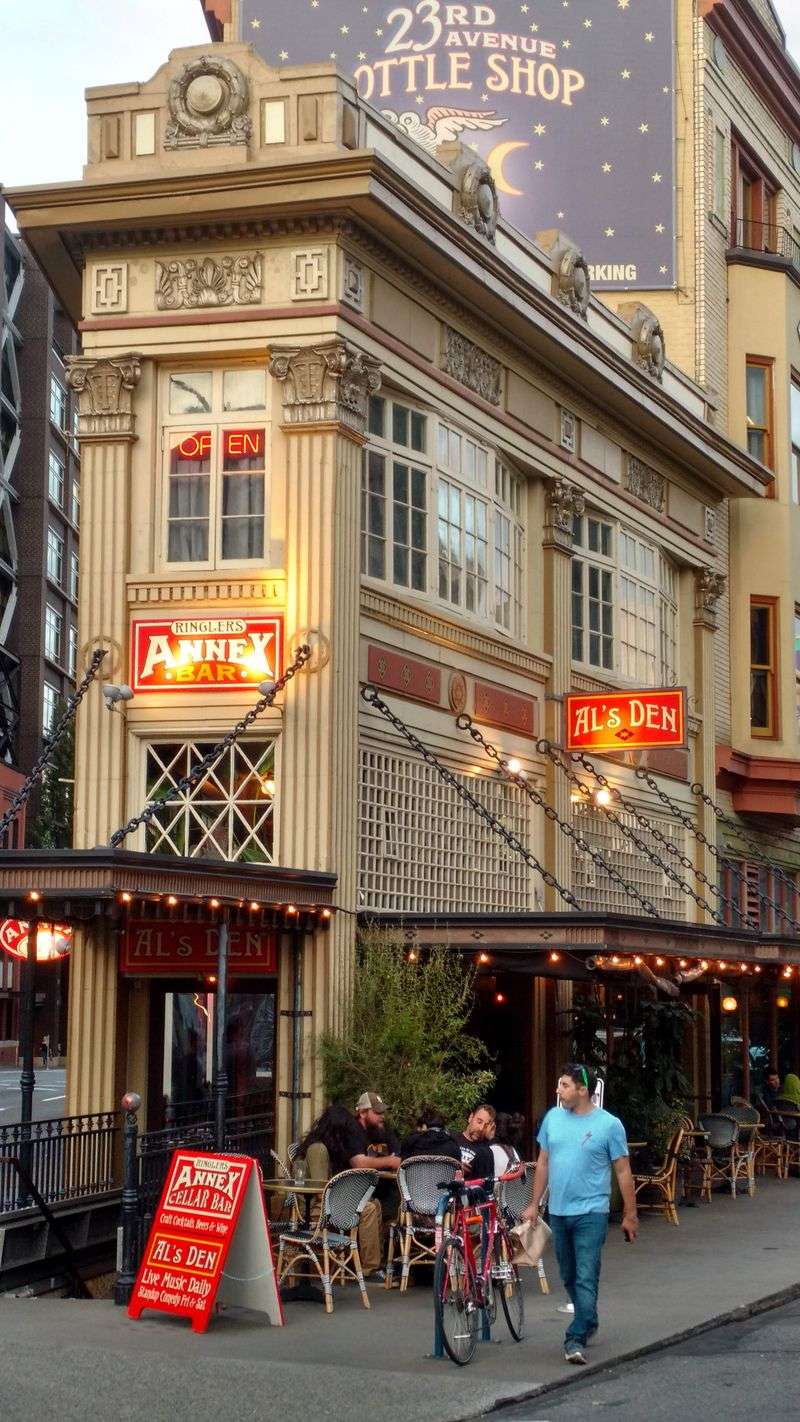 Oregon &mdash; Bamboo Sushi (Portland)