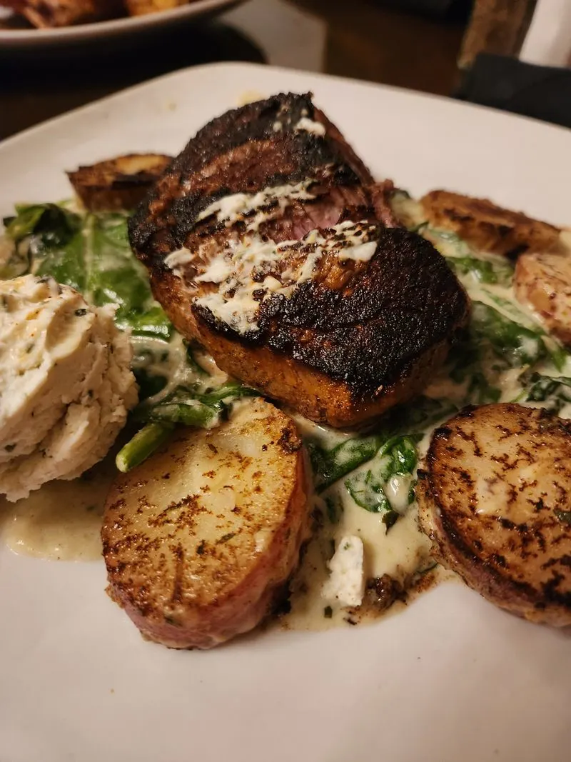 Ramsi’s Café on the World, Louisville