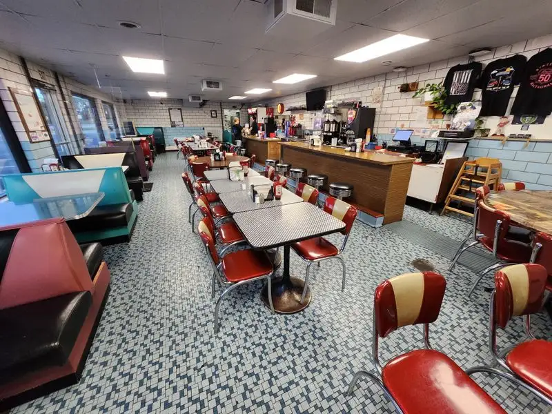 State Line Restaurant (Lawrenceburg)