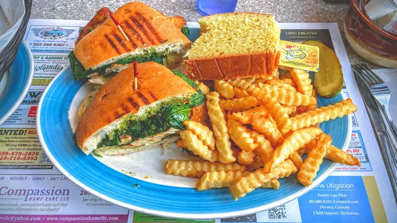 Blue Colony Diner, Newtown