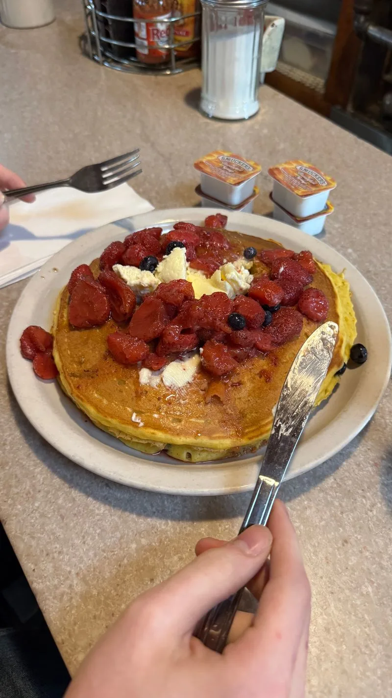 Classic griddle hits: pancakes, omelets, and hash browns
