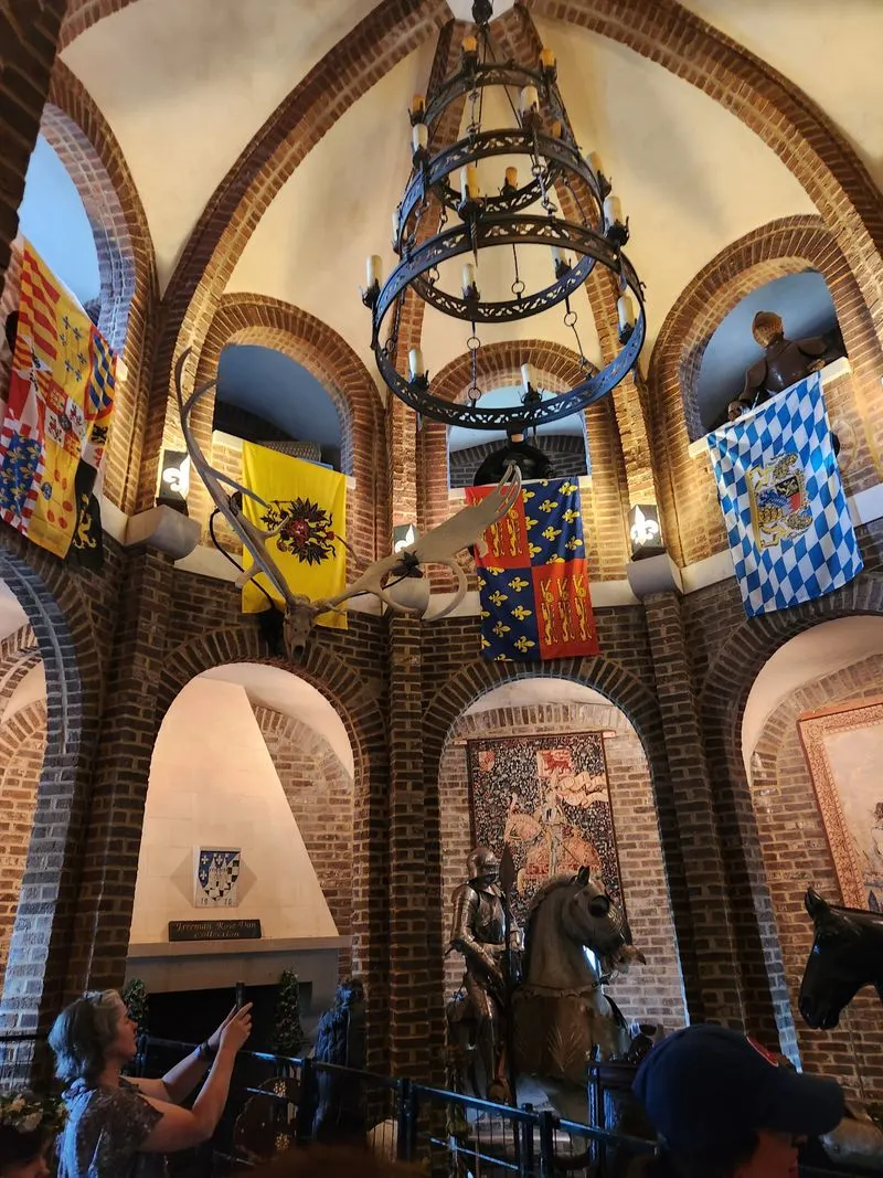 Architecture and Craftsmanship Highlights