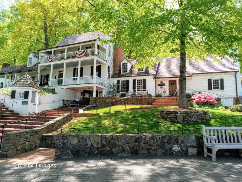 Michie Tavern ca. 1784 - Charlottesville