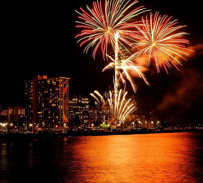 Honolulu, Hawaii &ndash; Waikiki Beach Celebrations