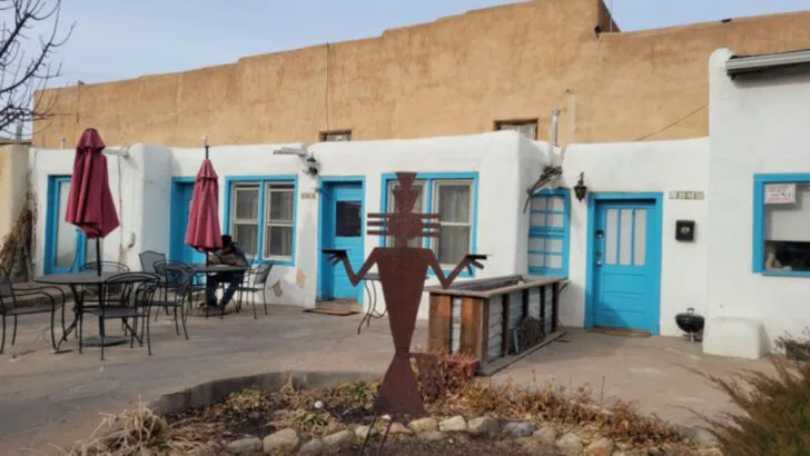 Outdoor Travelers are Rediscovering These 15 Mountain-Edge Communities That Long Stayed Off the Mainstream Radar