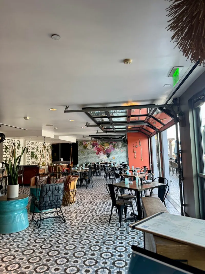 Pacific Hideaway (Huntington Beach, CA)