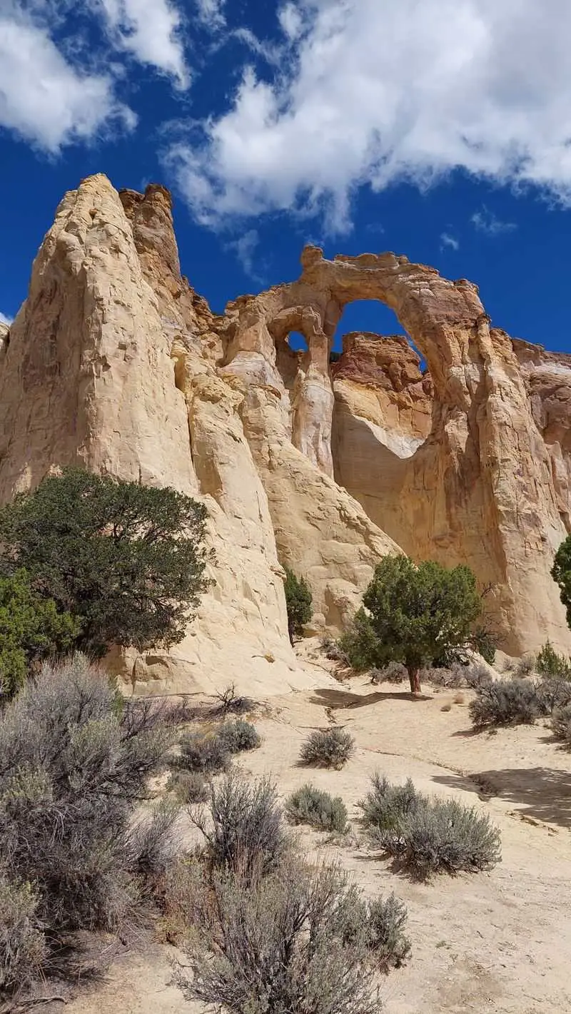 Shakespeare Arch and Sentinel Spire Area