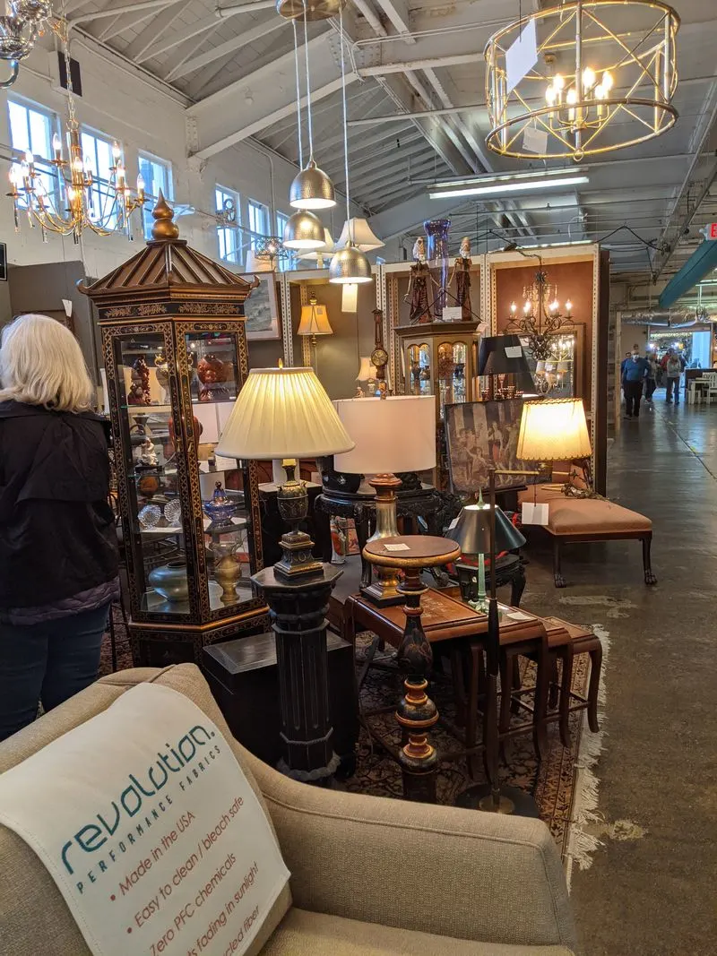 What you will find: antiques, vintage, and collectibles
