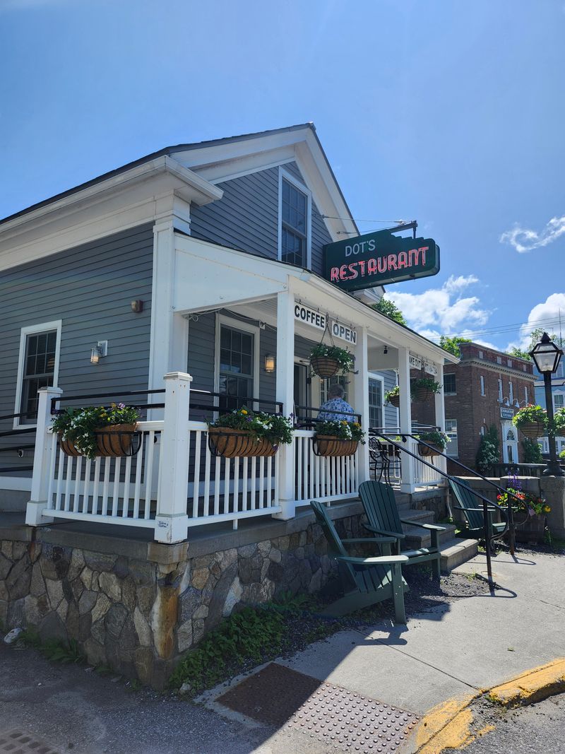 Dot&rsquo;s Restaurant &mdash; Wilmington