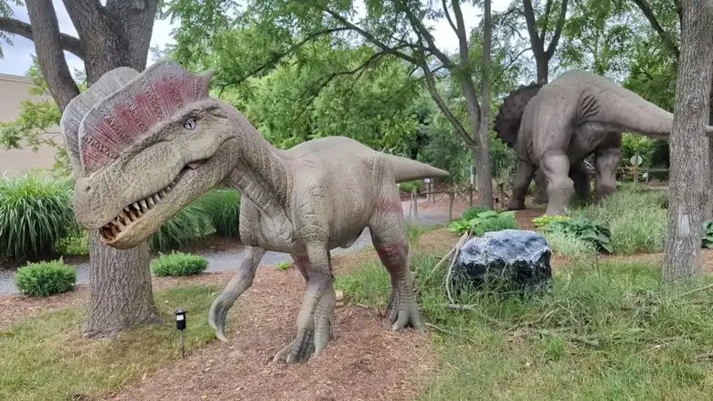 Clyde Peeling's Reptiland (Allenwood)