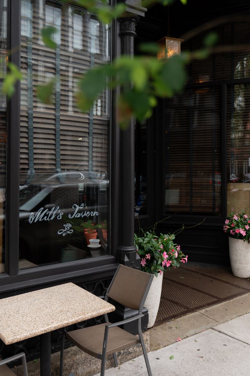 Rhode Island &mdash; Mill&rsquo;s Tavern (Providence)