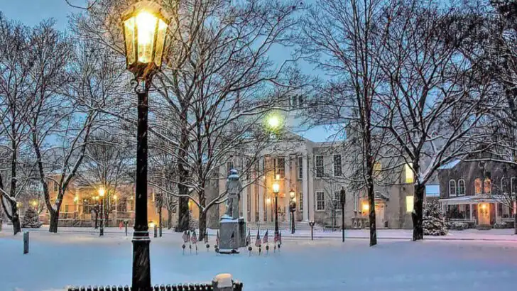 Pennsylvania has a riverside town where seasonal lights, historic inns, and winter walks make holiday travel feel simple