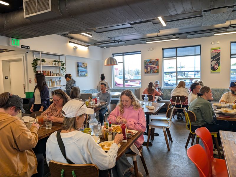 Why Four Friends Kitchen Draws Statewide Crowds