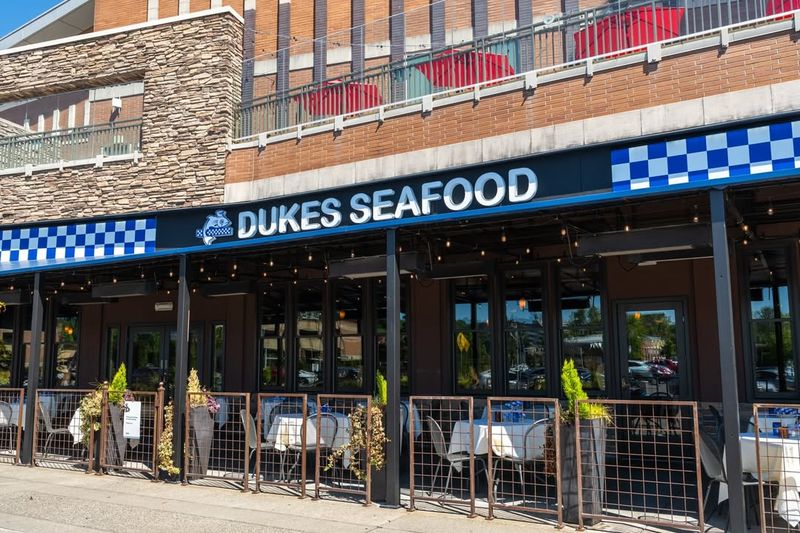 Duke's Seafood – Multiple Locations