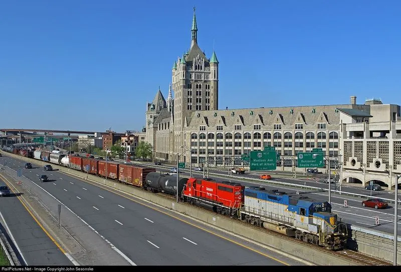 Architecture and cultural heritage across districts and museums