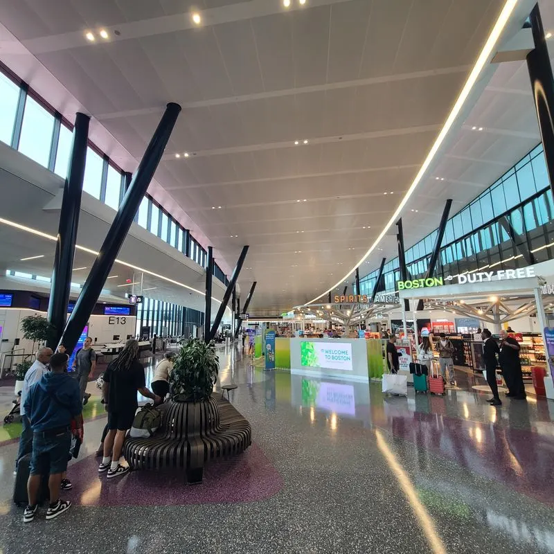 Boston Logan International Airport (BOS)