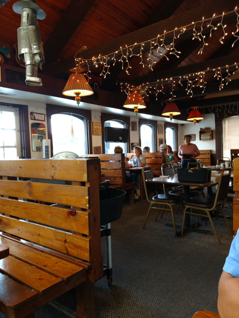 Service With a Small Town Heart