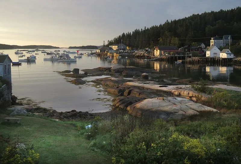 Contrast Between Working Port and Seasonal Tourism