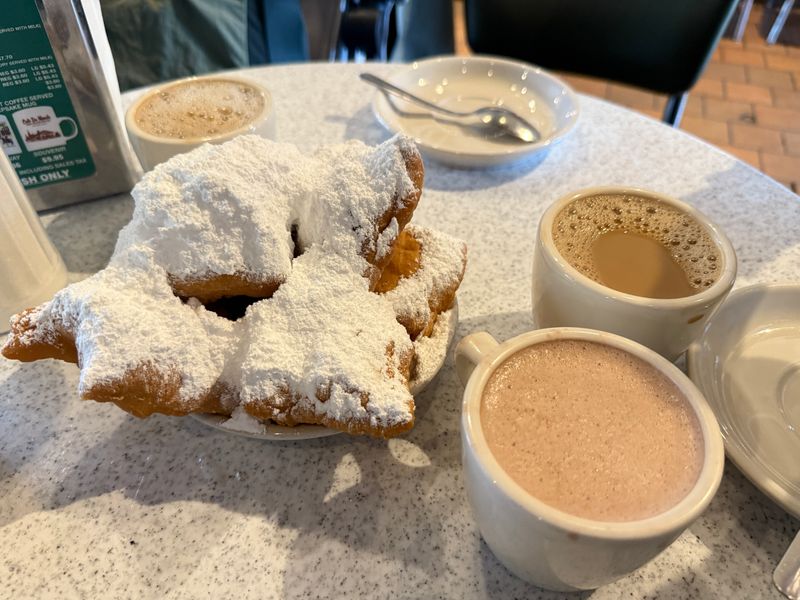 Caf&eacute; du Monde, New Orleans