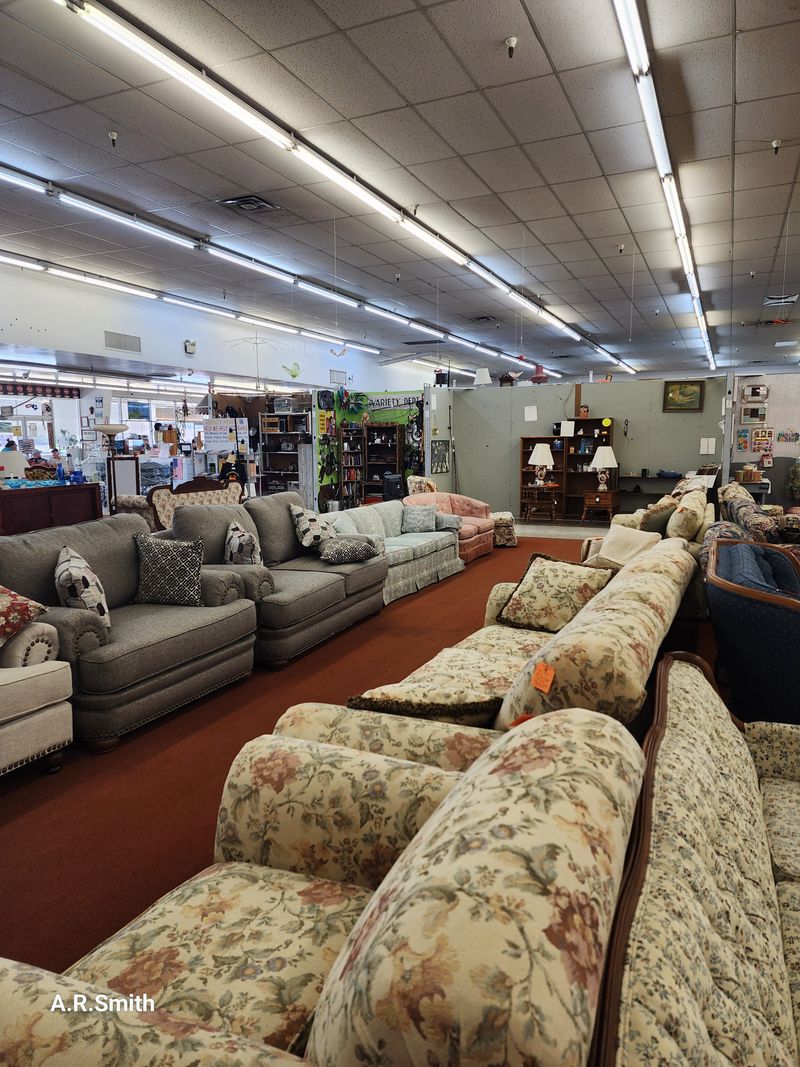 Mike's Unique - Springfield