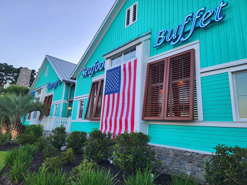 South Carolina &mdash; Captain George&rsquo;s Seafood Restaurant (Myrtle Beach)