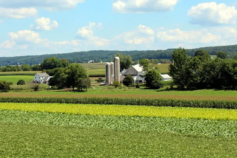 Scenic Journey Through Lancaster County