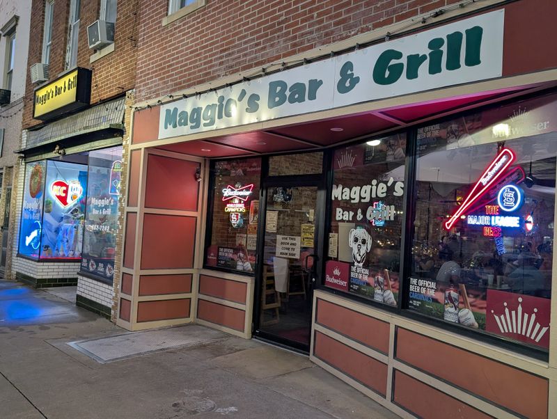 Maggie's Bar and Grill - Boonville