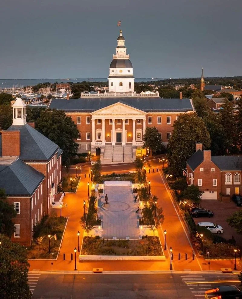 Distinctive Neighborhoods