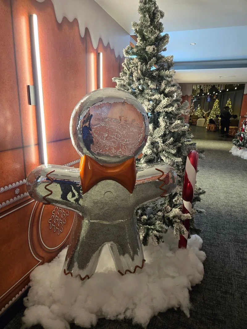 Holiday Pop Up Bars Crawl