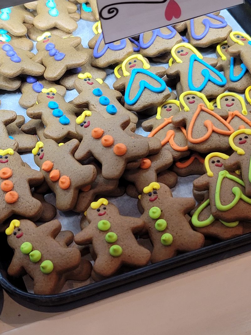 Gingerbread Houses To-Go