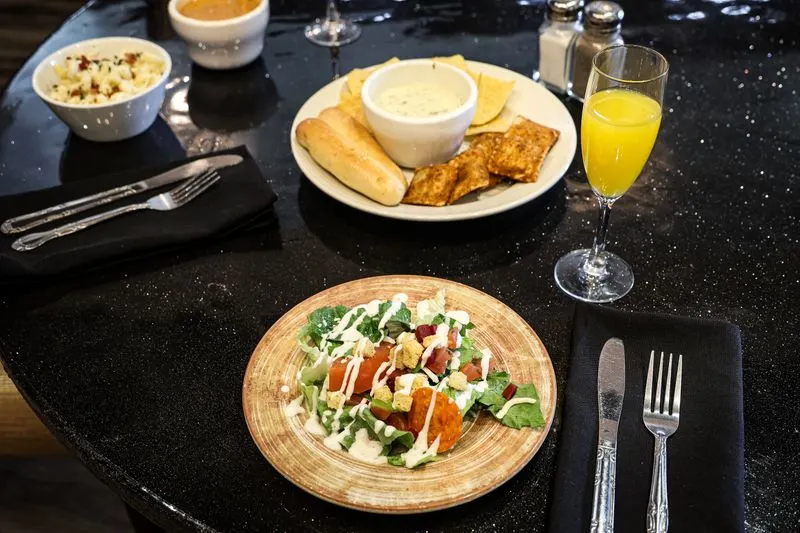 Salads, starters, and dips