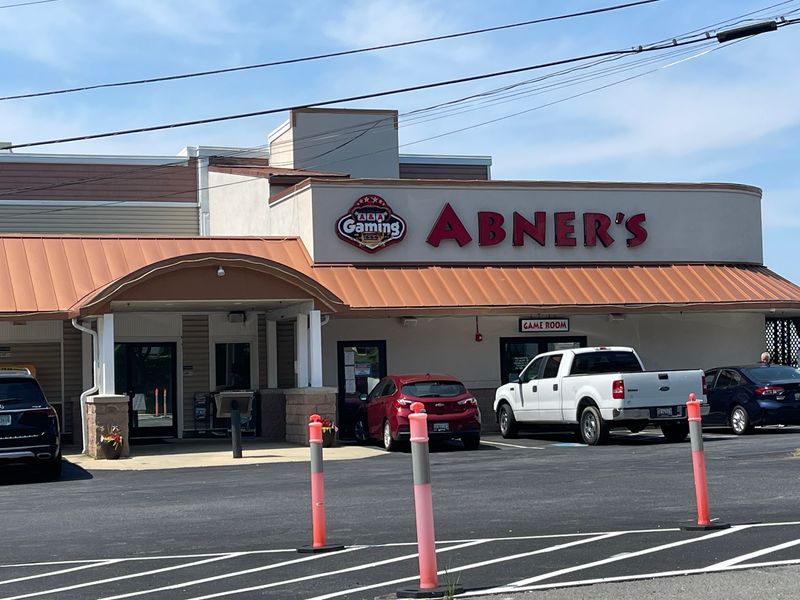 Abners Crab House - Chesapeake Beach, MD