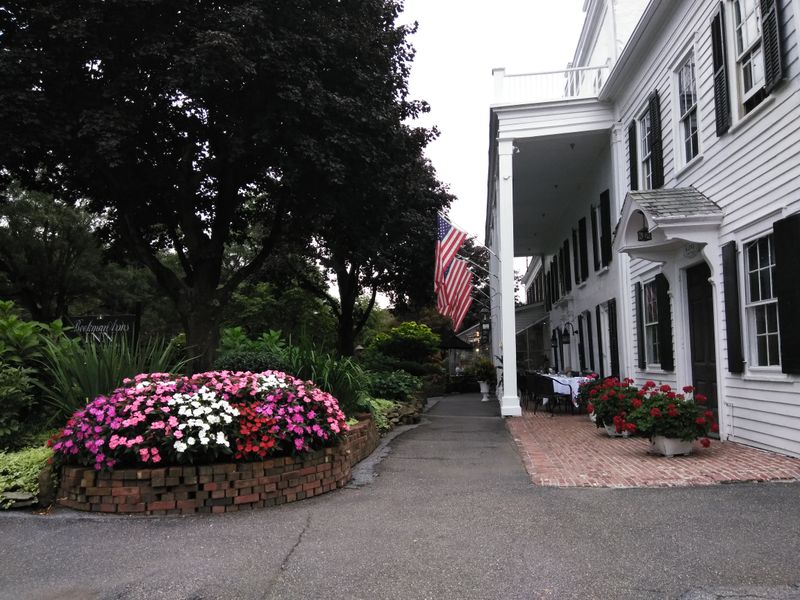 How Antiquing Teaches Kids to Appreciate the Past