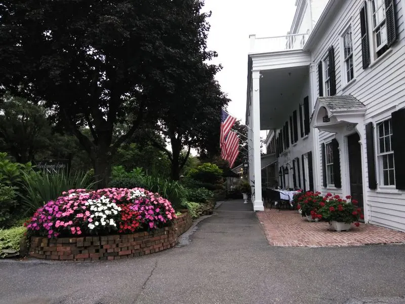 How Antiquing Teaches Kids to Appreciate the Past