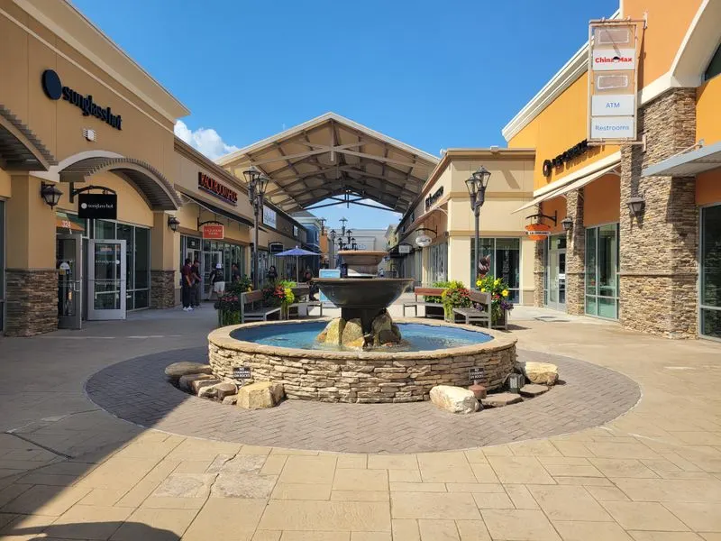 Relaxed Strolls and Photo Worthy Spots