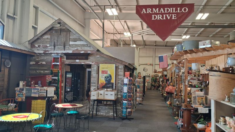 Essential quick facts: address, hours, contact