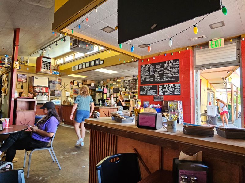 Bob’s Atomic Burgers — Golden