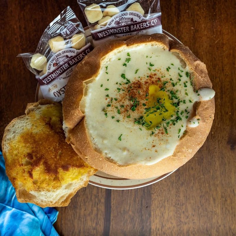 Bread bowl, garlic white bread, and cracker tactics
